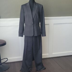 Jones New York Charcoal Men's Suit